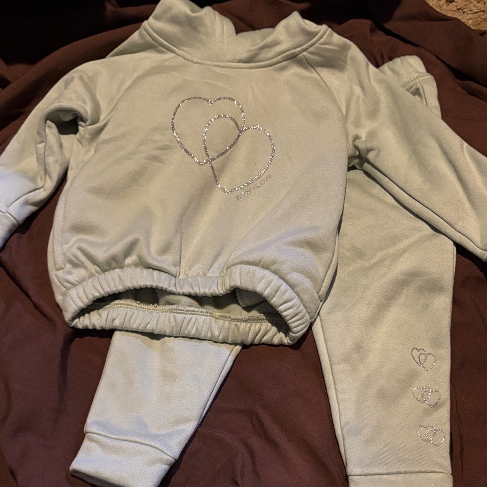 Body Glove Kids Heart Embellished Sweatpants Set - soft green